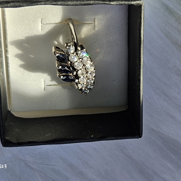 Sapphire & Cz Silver Size 7 Ring - Picture 4 of 10